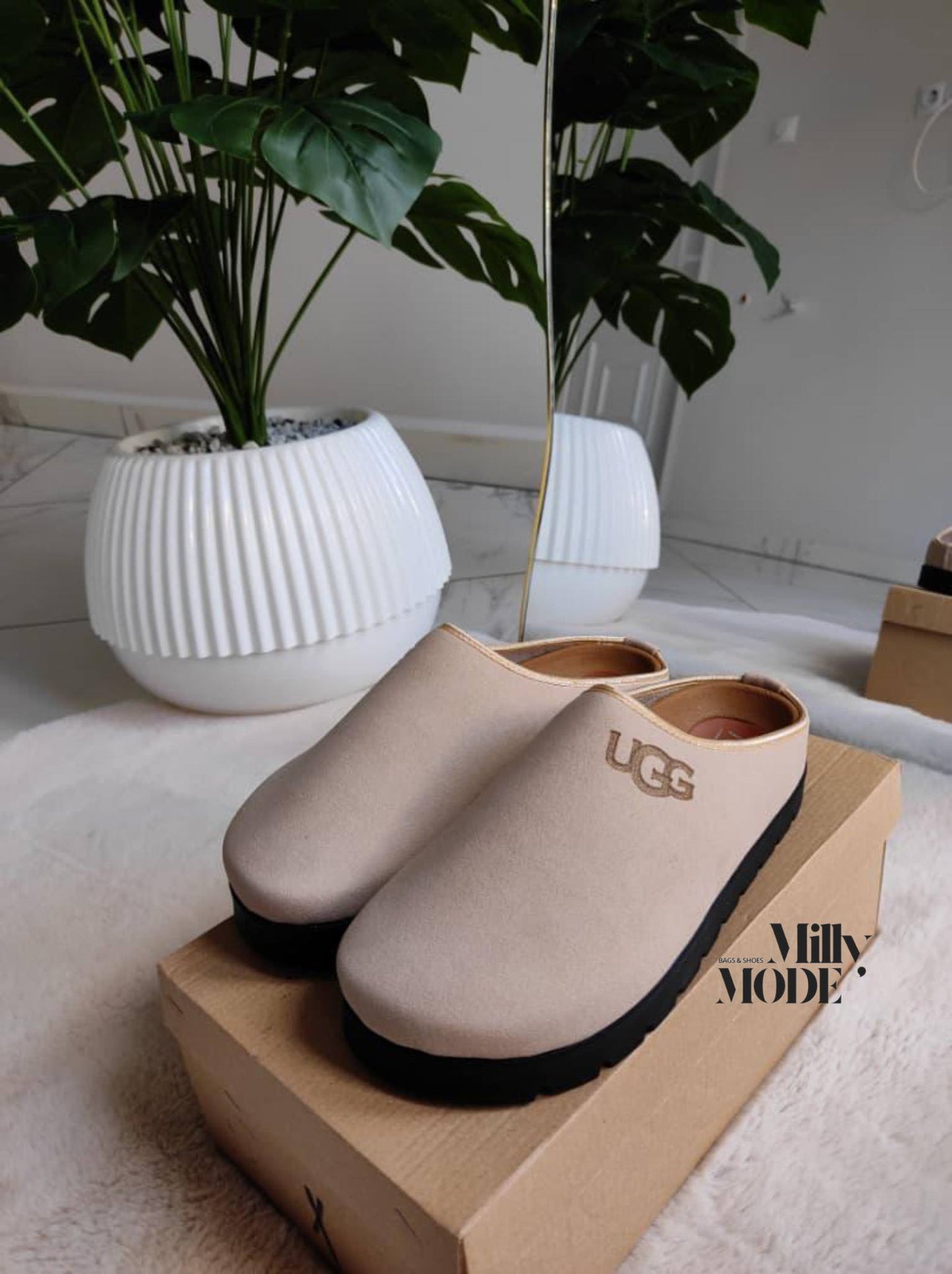 Sabot UGG Sbf02