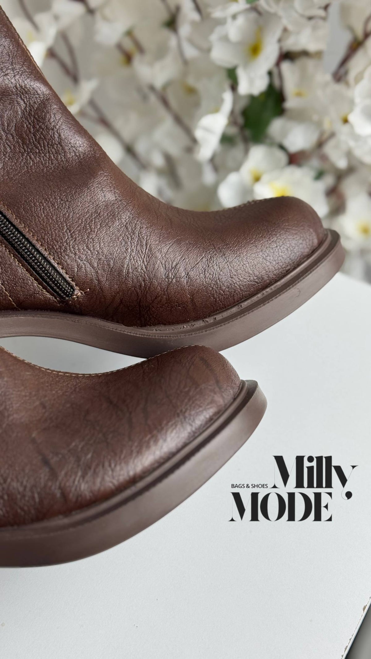Boots bt19