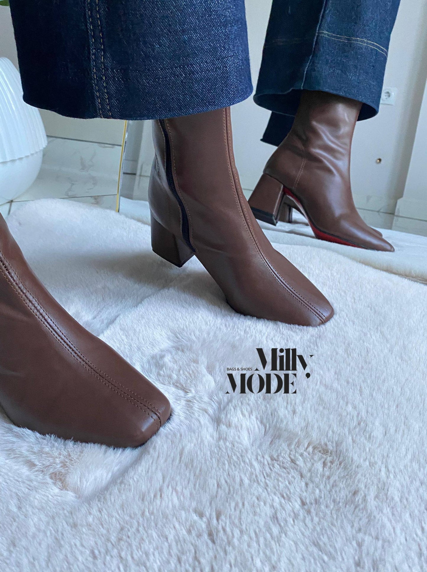Boots Bt13